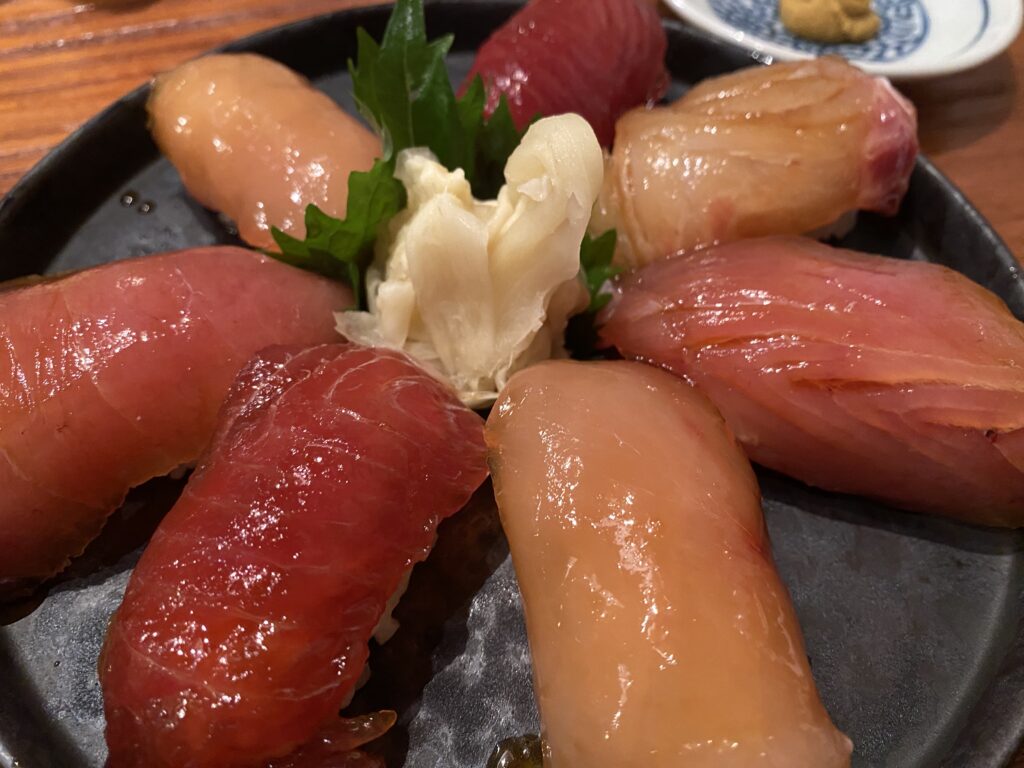 和がらしで食す島寿司