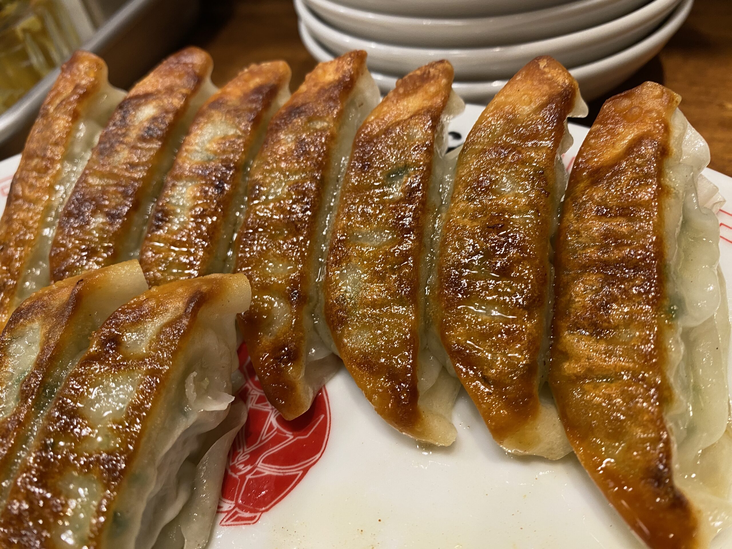 大阪餃子専門店よしこ目黒店の餃子