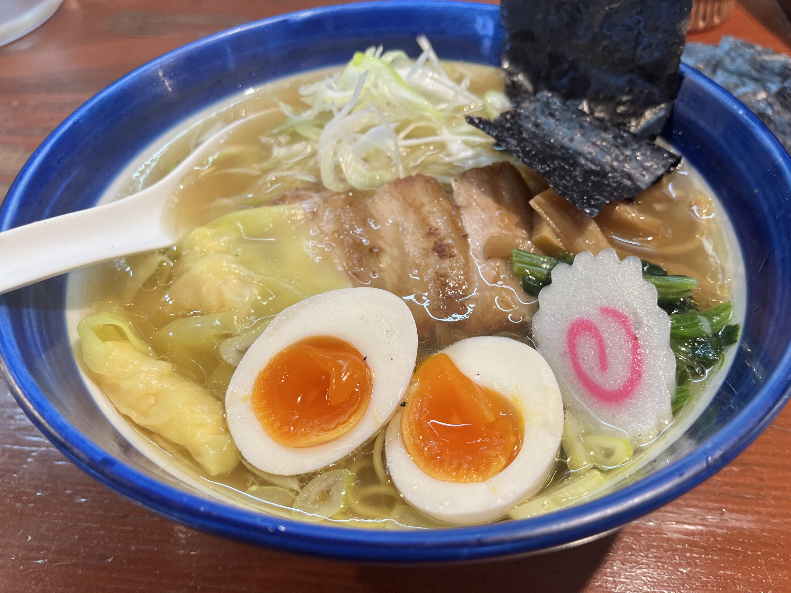 函館ラーメンしお貫｜特製塩らーめん