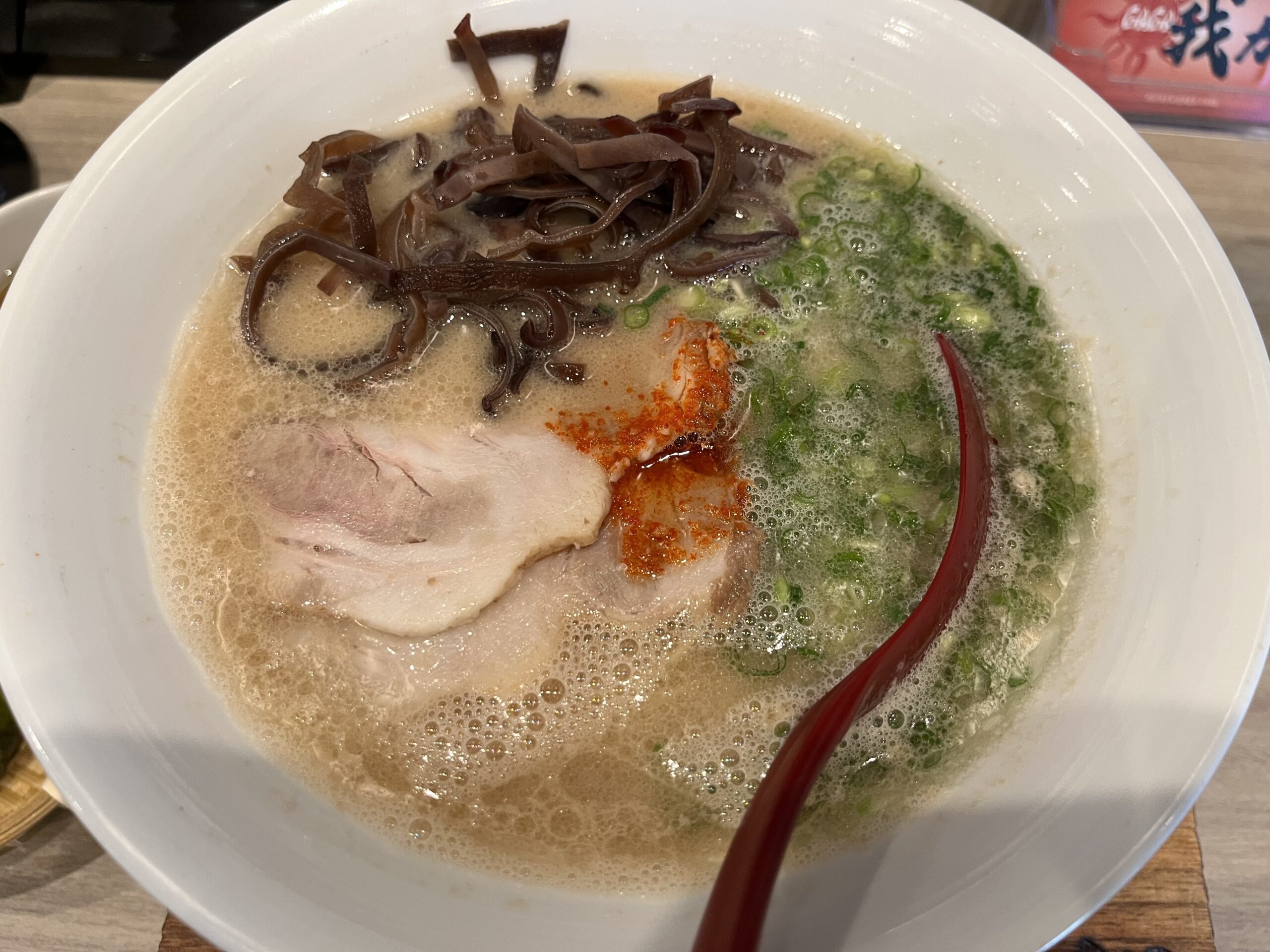 麺屋我ガ 渋谷二丁目中央店｜やさしくクリーミー豚骨らーめん｜キクラゲらーめん