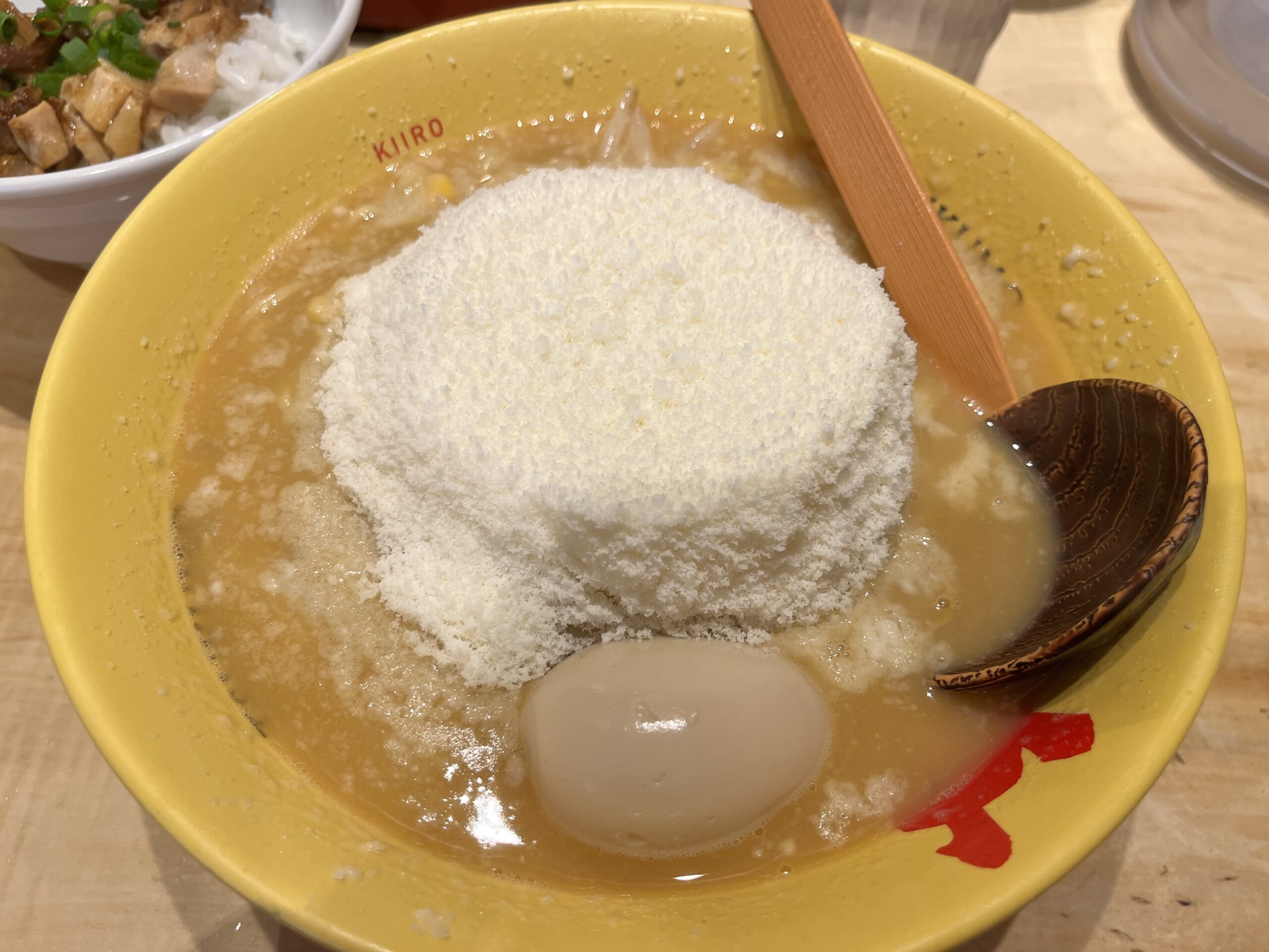 九十九ラーメン恵比寿本店｜山盛りチーズラーメン