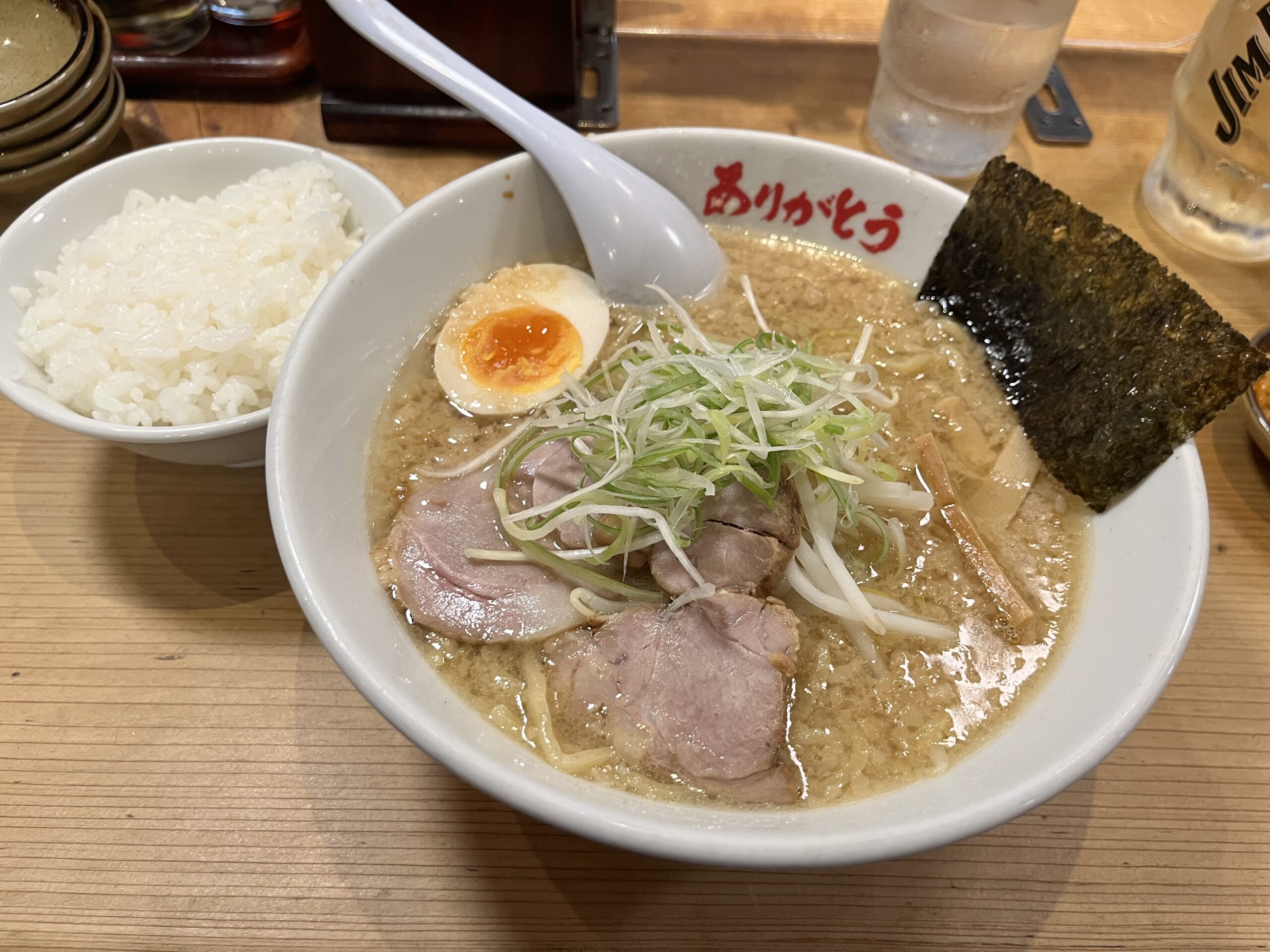 野方ホープ 目黒店｜背脂ラーメン