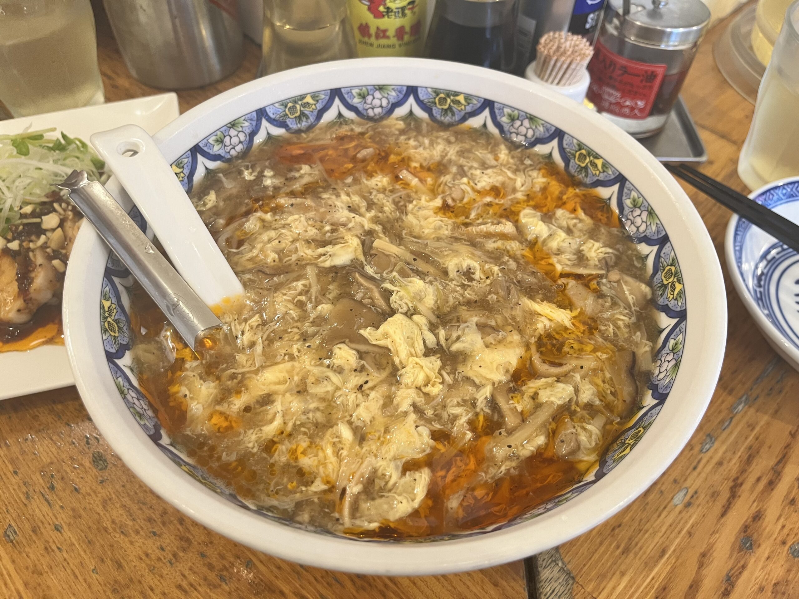 中国ラーメン 揚州商人 目黒本店（ヨウシュウショウニン）｜スーラータンメン